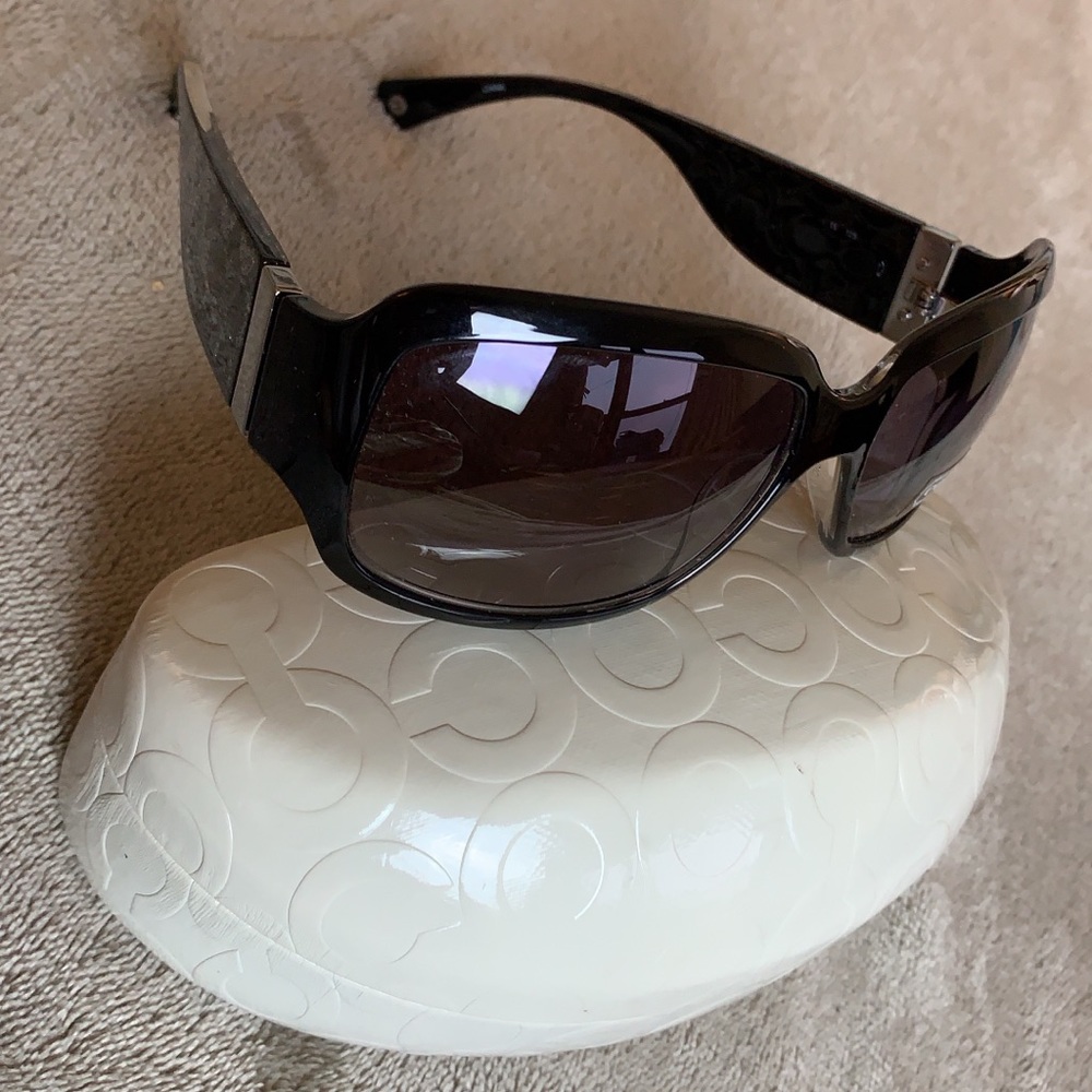 COACH SUNGLASSES